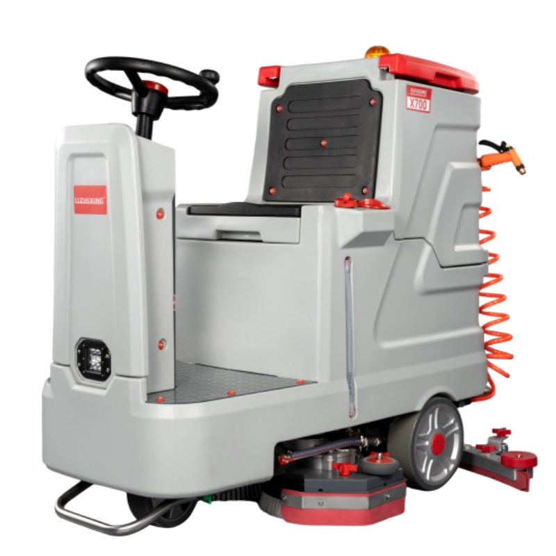 聊城坦洁全自动驾驶式洗地机X700